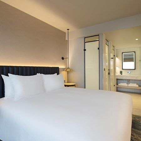 Hilton Garden Inn Peterborough City Centre Bagian luar foto