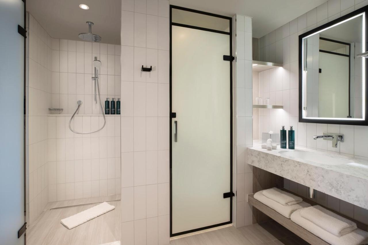 Hilton Garden Inn Peterborough City Centre Bagian luar foto